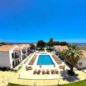 Отель Feri Surf Club